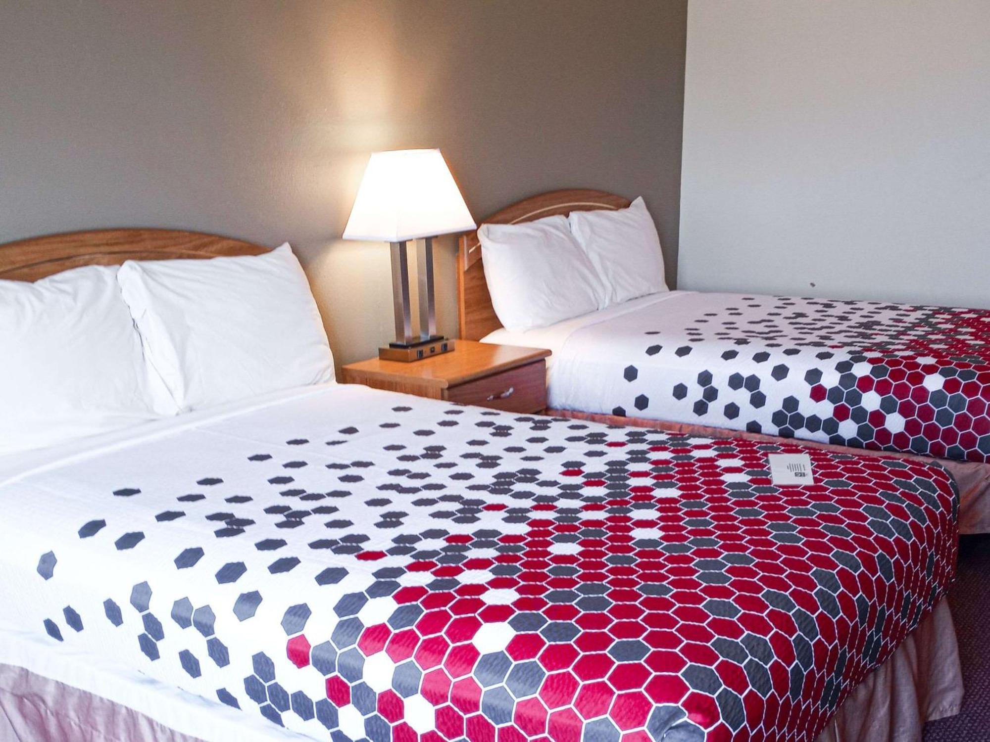 Econo Lodge Maquoketa Екстериор снимка